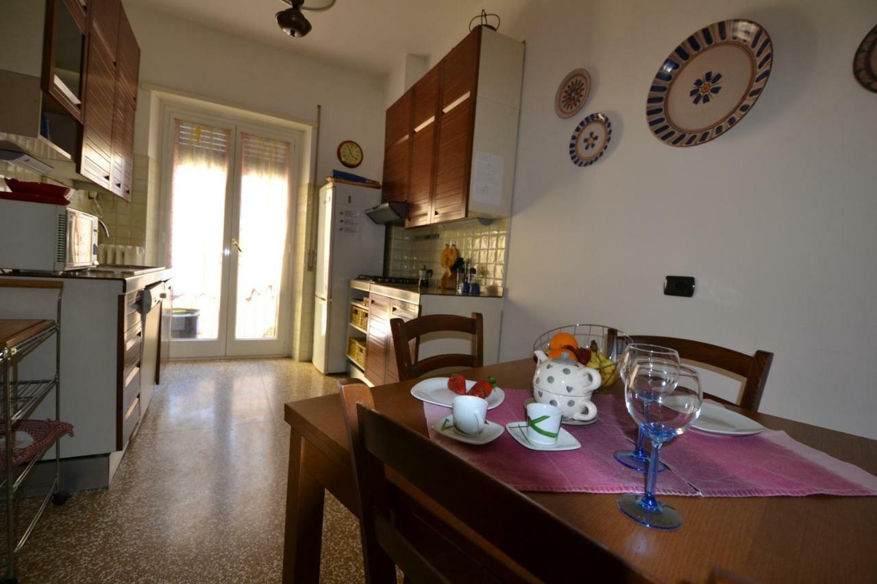 Magenta Apartment Varese Luaran gambar